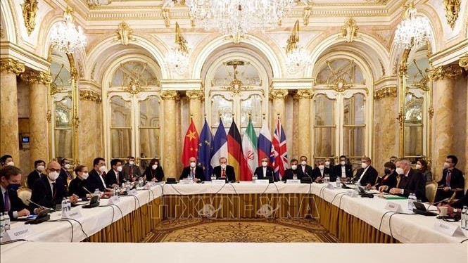2021年12月3日在奥地利维也纳恢复伊朗核协议的一轮谈判场景。（图片来源：新华社/越通社）