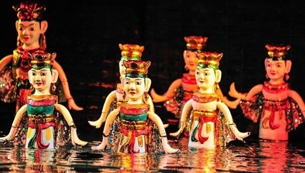 附图：越南水上木偶表演。
