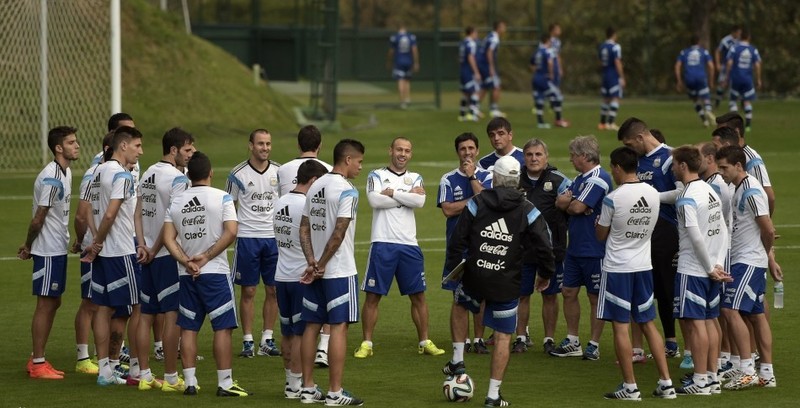 阿根廷全队训练。