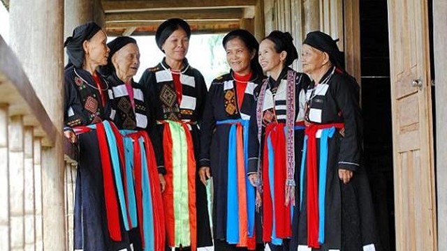 高兰族妇女的传统服装。