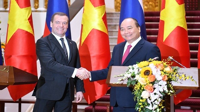 越南政府总理阮春福与俄罗斯总理梅德韦杰夫。