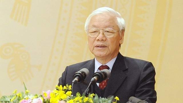 越共中央总书记、国家主席阮富在会上发表重要讲话。（陈海 摄）