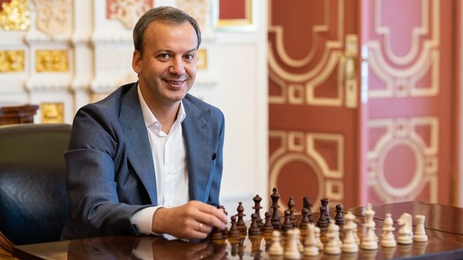 世界国际象棋联合会主席阿卡迪·达瓦科维奇。