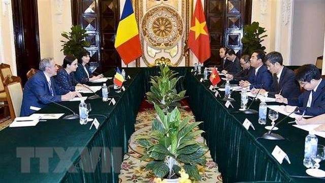 越南与罗马尼亚政治磋商在河内举行