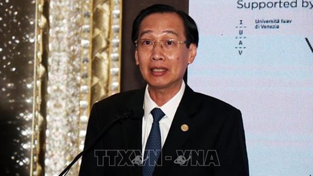 胡志明市人民委员会常务副主席黎清廉发表讲话。（图片来源：越通社）