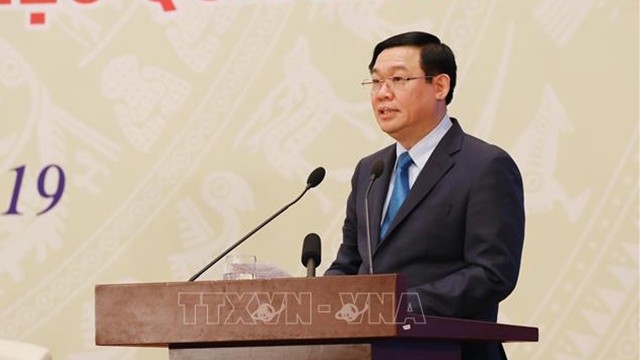 王廷惠副总理发表讲话。