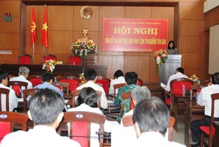 多农省人民委员会于5月22日举行信仰宗教法令8年落实的总结会议。 (Photo: 图片来源：多农省报网)