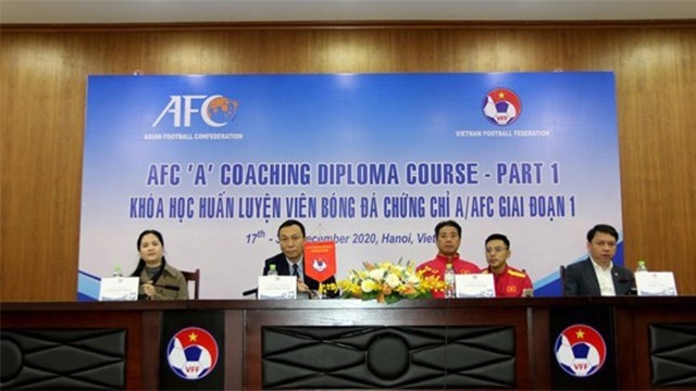 亚足联（AFC）刚下达关于越南足协通过亚足联A级教练员认证的正式文件。