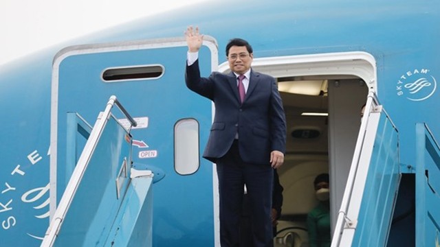 越南政府总理范明正启程前往美国出席东盟-美国特别峰会。（图片来源：越通社）