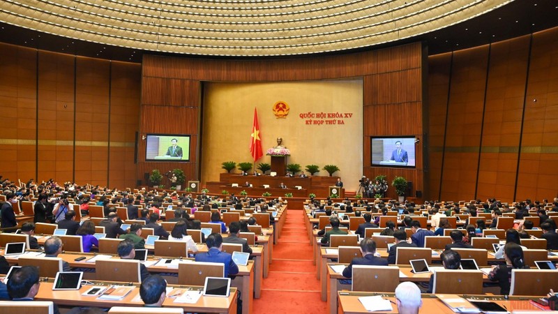 越南第十五届国会第三次会议召开。